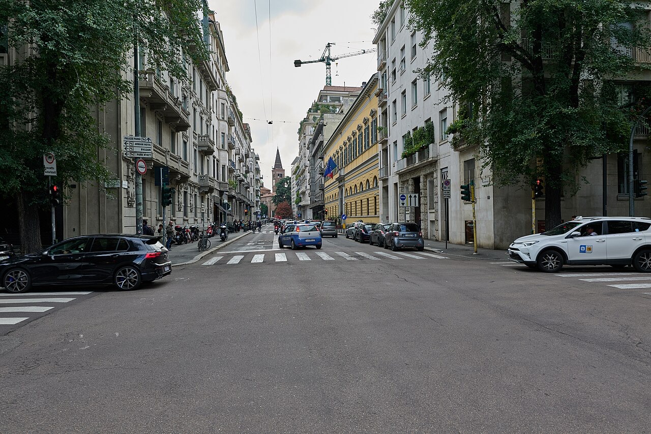 Via Fatebenefratelli, Milan
