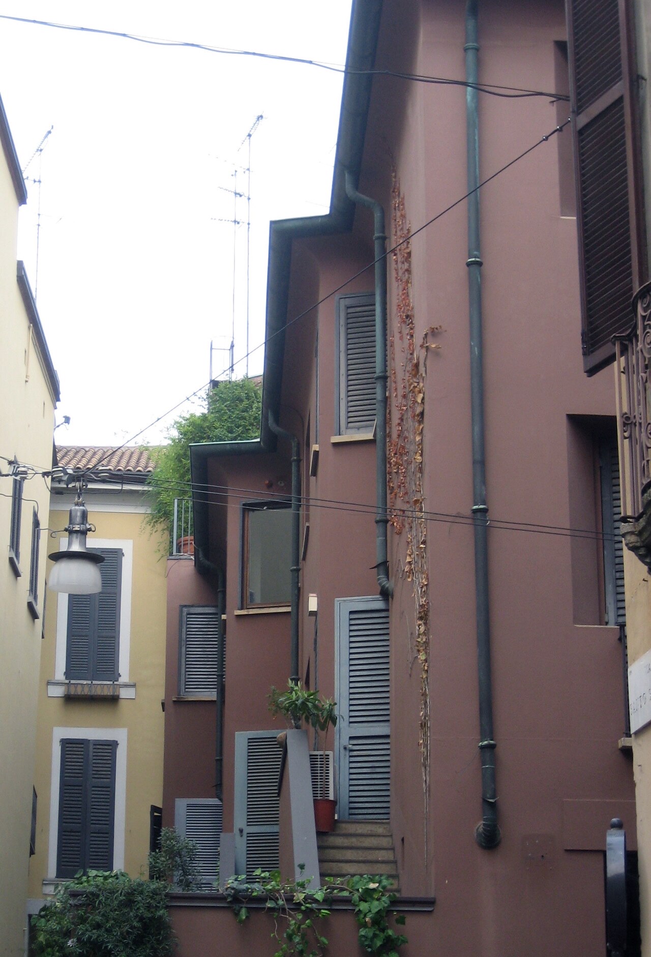 A building on Via della Spiga, Milan