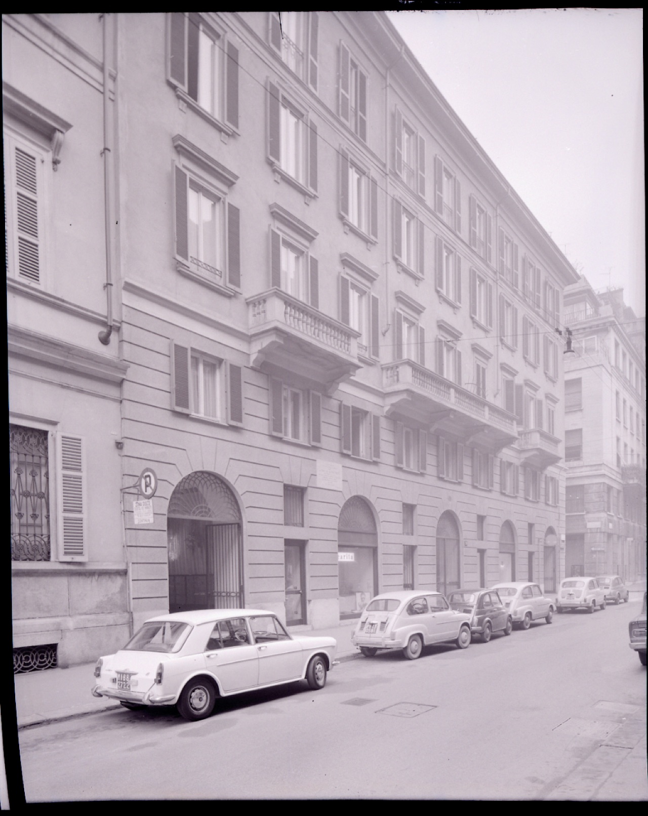 A Milan street photographed by Paolo Monti in 1967