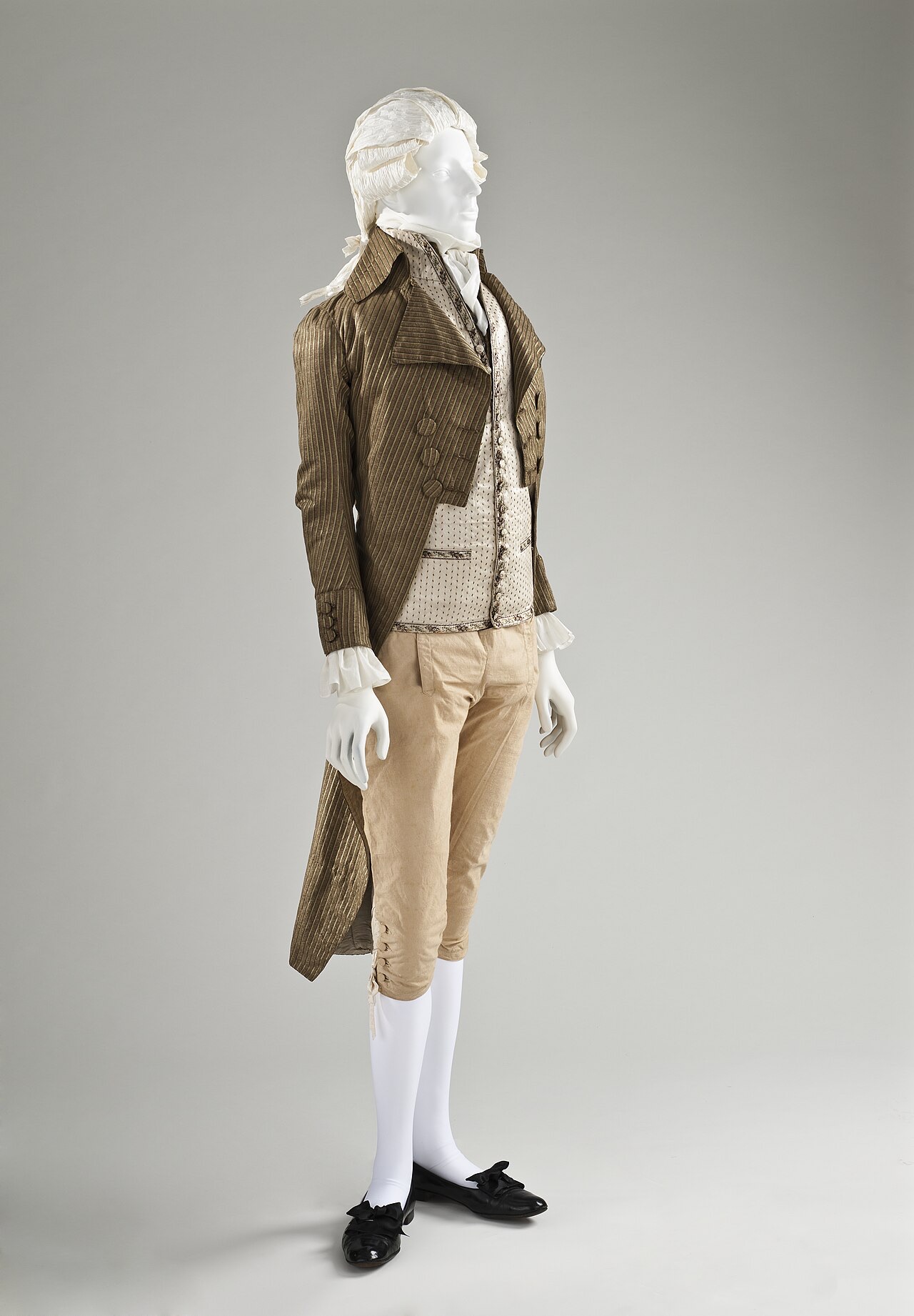 An evening tailcoat